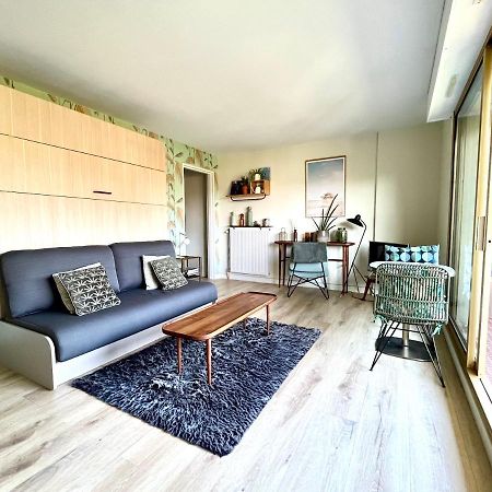 Beau Studio Terrasse Vue Jardin - A 2 Pas De La Mer Deauville Exterior foto